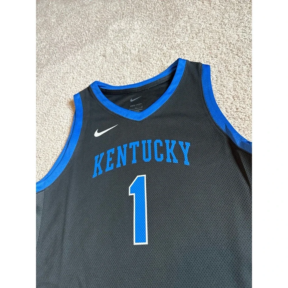 Kentucky Wildcats Nike Youth NWT Basketball Jersey Size Large